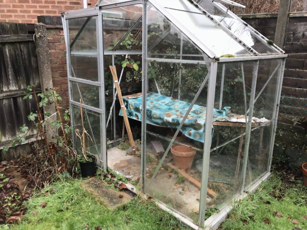 House and garden clearance services in Streetly. A greenhouse to clear at a home in the Streetly area of Sutton Coldfield.